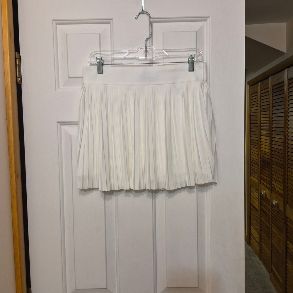 Vanilla Star Womens White Pleated Mini Skirt Large Tenniscore Preppy Pull On